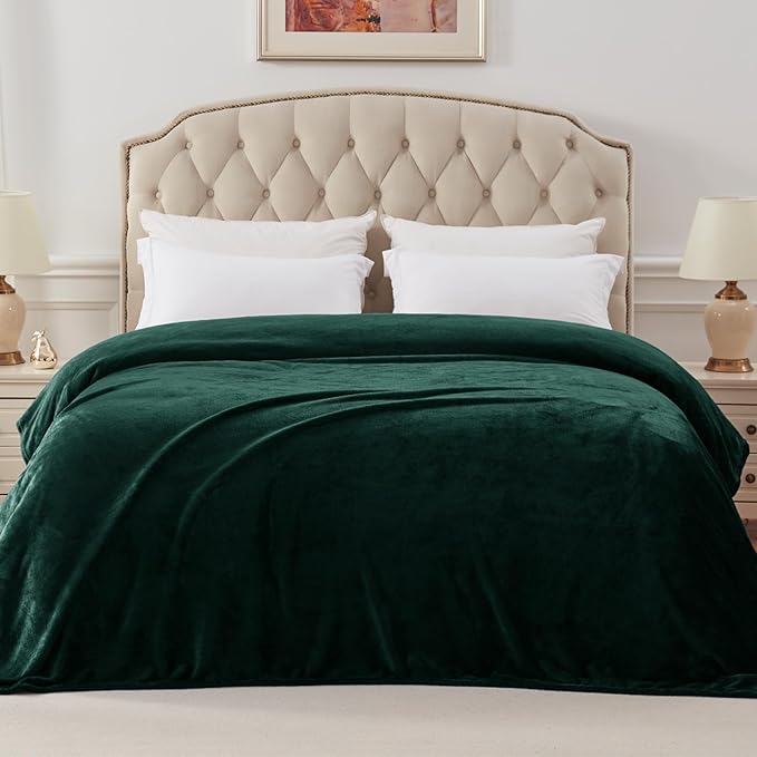 Exclusivo Mezcla Fleece Blankets Queen Size for Bed, Super Soft and Warm, All Season, Cozy, Plush, Lightweight, 90x90 Inches, Forest Green