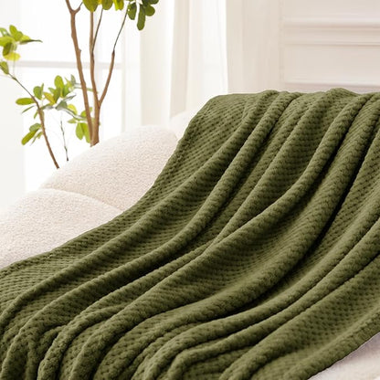 Exclusivo Mezcla Fleece Bed Blanket Queen Size, Super Soft and Warm Blankets for Couch, Sofa and Bed Waffle Textured, Cozy, Fuzzy and Lightweight (Olive Green, 90x90 Inches)