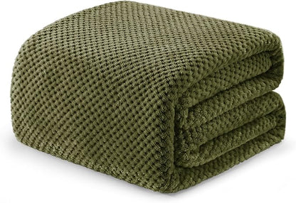 Exclusivo Mezcla Fleece Bed Blanket Queen Size, Super Soft and Warm Blankets for Couch, Sofa and Bed Waffle Textured, Cozy, Fuzzy and Lightweight (Olive Green, 90x90 Inches)