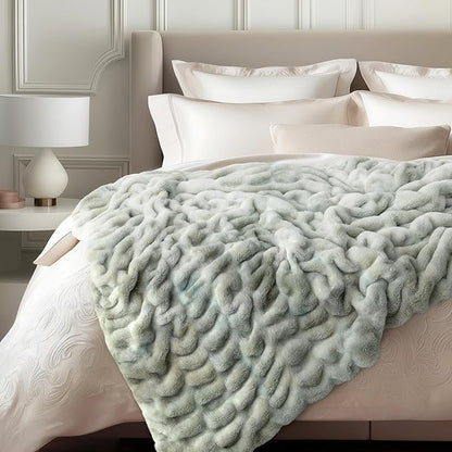 Ultra Soft Cozy Faux Fur Throw Blanket, Fuzzy Plush Thick Fur Blanket, Oversize Luxury Fluffy Blanket for Couch, Sofa, Bedroom, and Living Room,50x60 Inches,Double Sided Tie-Dye Light Grey